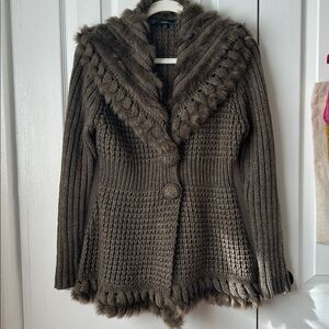 Women's Brown Knit Sweater with Faux Fur Trim